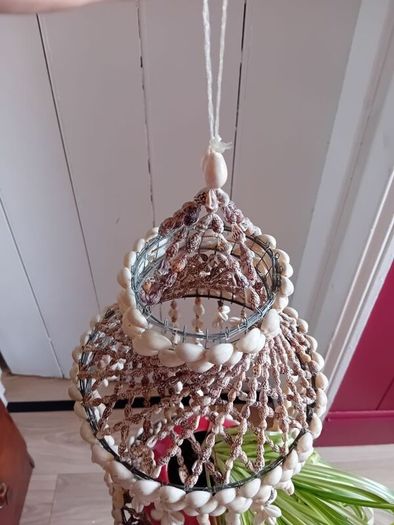 vintage 1960 seashell hanging planter