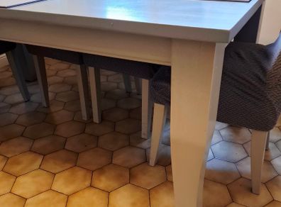 Table - free to take away