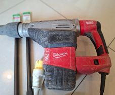 Milwaukee 750 S Sds Max 2 Mode 110v