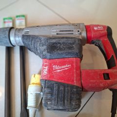 Milwaukee 750 S Sds Max 2 Mode 110v