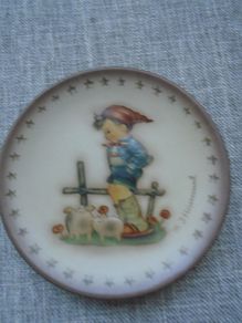 Vintage Hummel mini plate,Collectables.Home decor