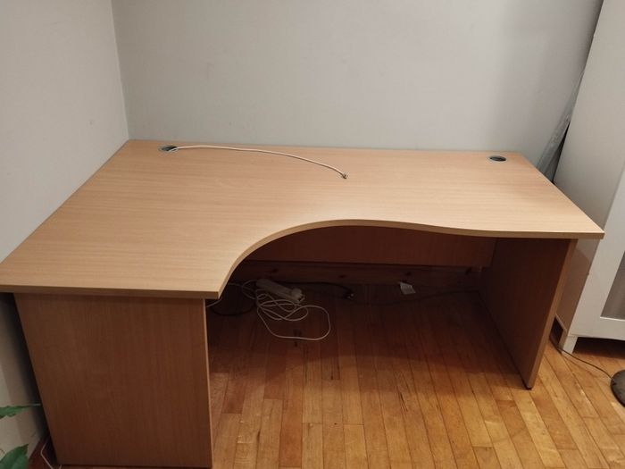large L shaped Office desk