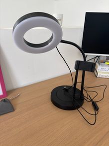 Ring light