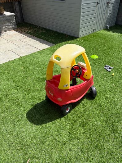 Little Tikes Outdoor car