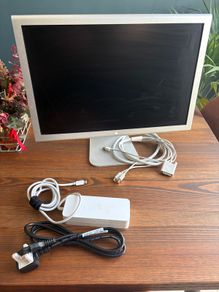 Apple Cinema Display