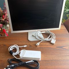 Apple Cinema Display