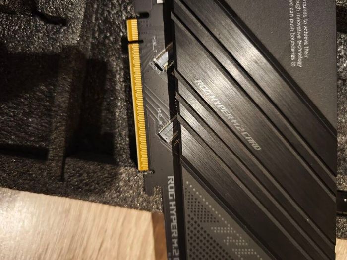 ROG Hyper M2 Card (Z790 Pcie 5.0 version) (Nvme SSD expansion) (Brand New, Unused)