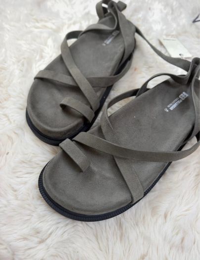 sandals pull&bear