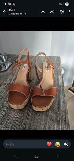 Dune sandals