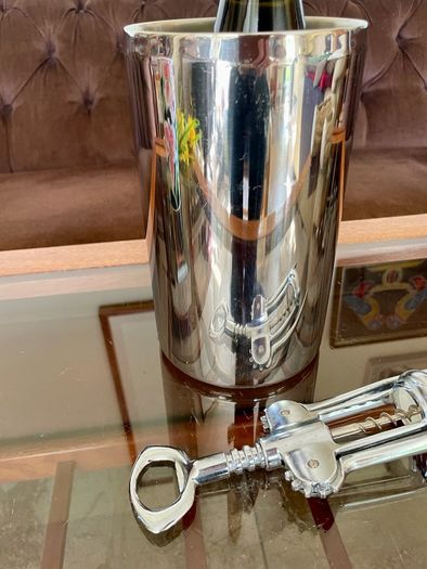 Mirror Polished Stainless Steel Double Walled Wine Cooler resembling the Wine Bottle Cooler