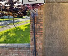 Basketball hoop