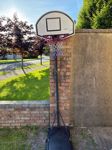 Basketball hoop