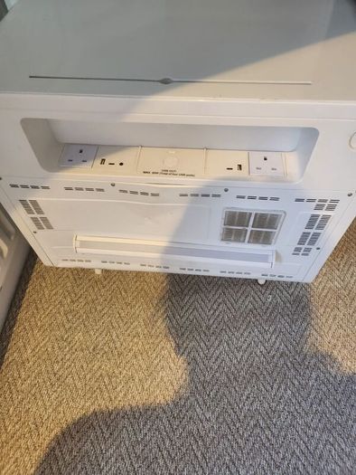 Sobro smart bedside table