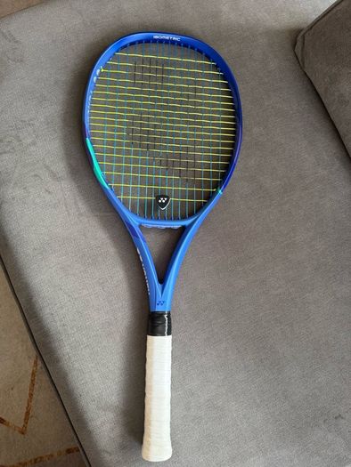 Yonex Ezone 100