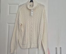 Hollister Jumper Brand New Size S
