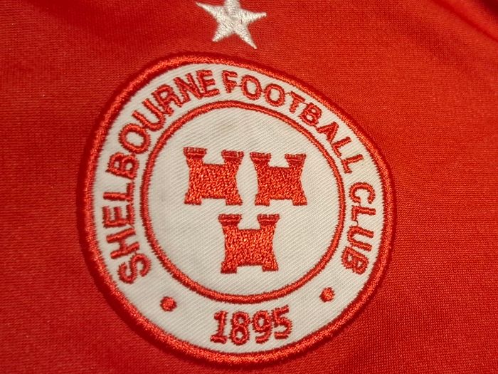 Shelbourne Football Club Official Umbro Football Jersey (Youths 10-11 Years) FREE POST