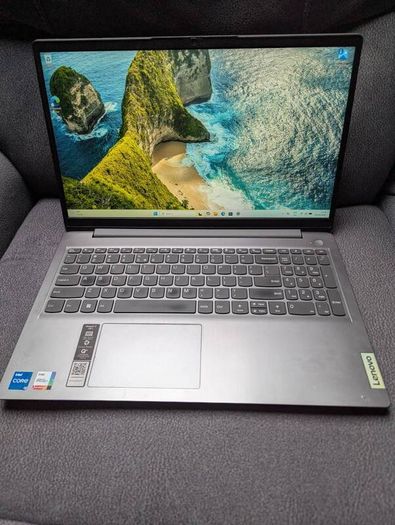 Lenovo IdeaPad 3 15.6" Laptop Intel Core i5 1135G7 (11th Gen) 8GB 512GB Windows 11