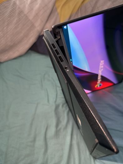 Asus Zenbook Duo i7 & RTX 4050