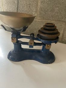 weighing scales vintage