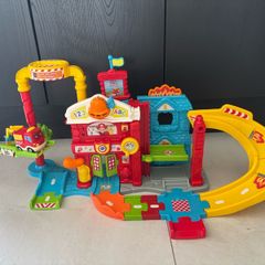 V tech toot toot baby speedster fire station