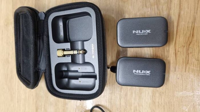 NUX B7PSM 5.8GHz Wireless In Ear Monitor System