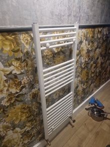 white towel rail radiator