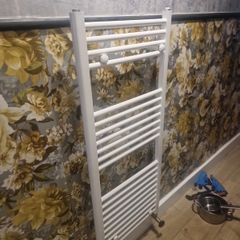 white towel rail radiator