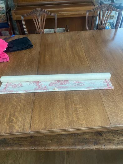 Roller blind in Toille fabric