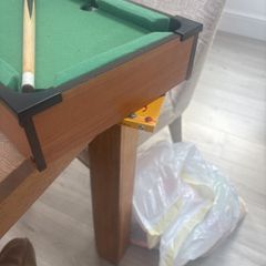 free table top snooker table with one cue no balls