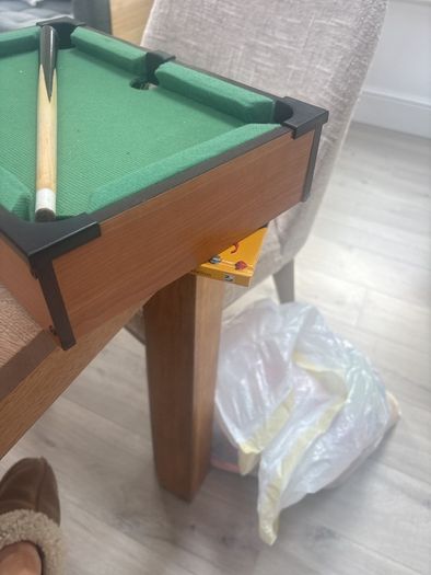 free table top snooker table with one cue no balls