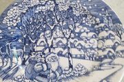 Lovely Blue And White Santa Christmas Hanging Plate