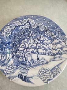 Lovely Blue And White Santa Christmas Hanging Plate