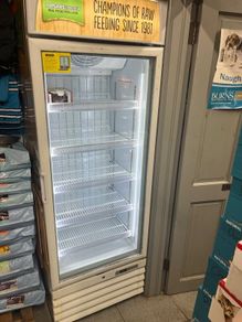 Upright shop freezer