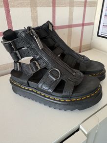 dr martin sandals