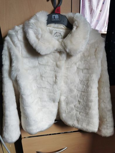 M&S Cream Faux Fur coat 9-10 Yrs