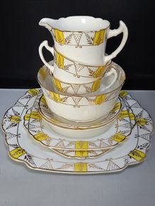 SALE!  Vintage Art Deco style WELLINGTON China LONGTON England 9 piece part Tea Set