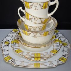 SALE!  Vintage Art Deco style WELLINGTON China LONGTON England 9 piece part Tea Set