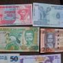 Lot of 8 Uncirculated Banknotes from Africa.No 5. Image 2