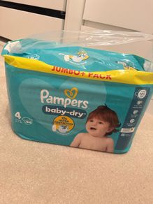 Size 4 Pampers Nappies