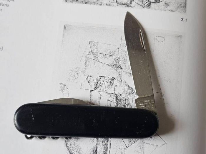 Vintage Victorinox Discontinued Bartender 1980s 84mm model Swiss Army Knife Collectable
