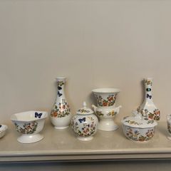 8 various Pieces of Ansley cottage Garden collection