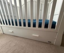 BR Baby Oslo sleigh cotbed