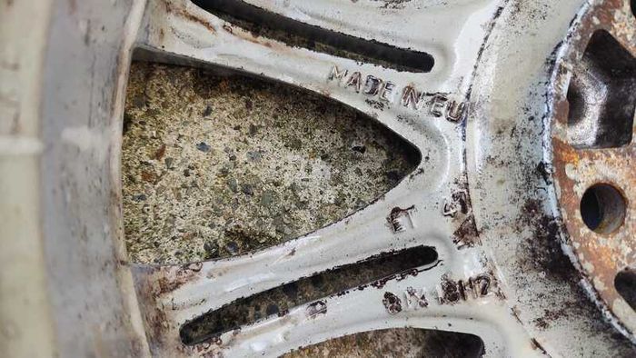 BMW MV2 alloys