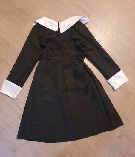 Gothic school girl custome