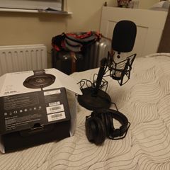 Rode podcaster usb mic & Audio-technica headphones