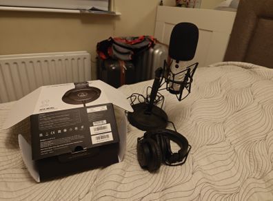Rode podcaster usb mic & Audio-technica headphones
