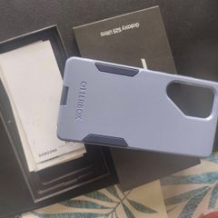 Samsung s25 ultra box,and otterbox case good condition