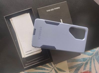 Samsung s25 ultra box,and otterbox case good condition