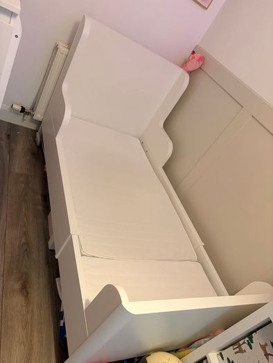 Kids ikea extendable bed