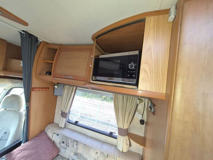 Camper